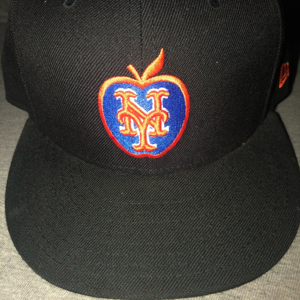 NY METS Apple Hat